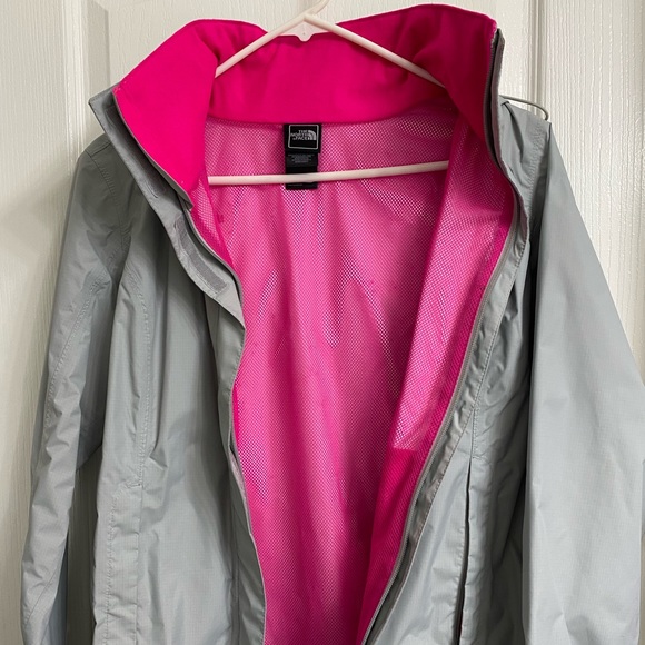 The North Face Grey and Pink Lightweight Jacket - Picture 5 of 6